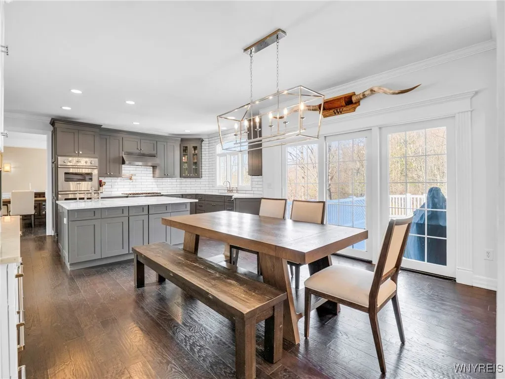 16 Woodstream, Orchard Park, New York 14127, Orchard Park, New York 14127, 5 Bedrooms Bedrooms, 13 Rooms Rooms,3 BathroomsBathrooms,Residential,For Sale,16 Woodstream, Orchard Park, New York 14127,B1598459