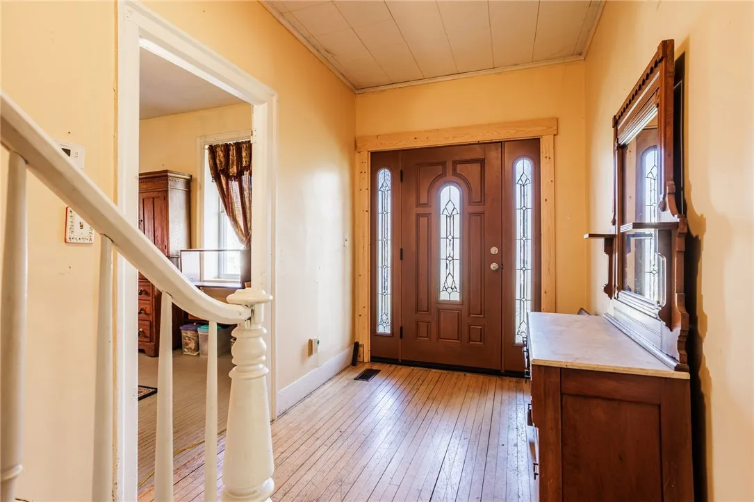 89 Virginia Street, Waterloo, New York 13165, Waterloo, New York 13165, 5 Bedrooms Bedrooms, 11 Rooms Rooms,2 BathroomsBathrooms,Residential,Closed,89 Virginia Street, Waterloo, New York 13165,0,R1600486