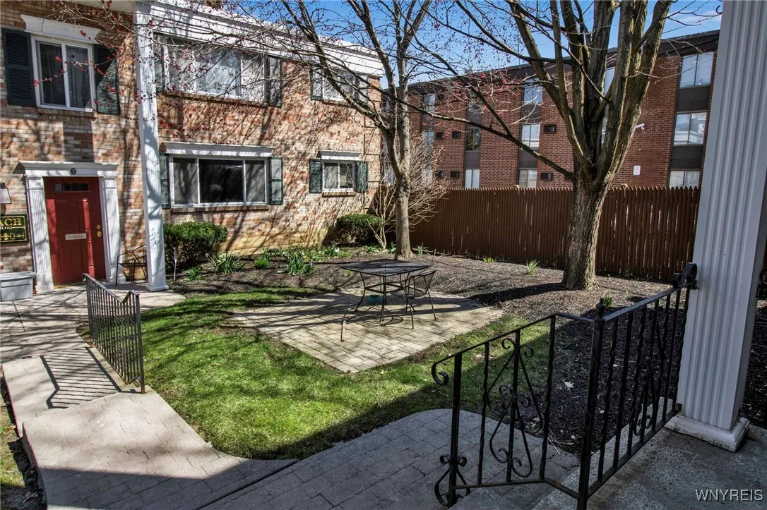 309 North Street 14, Buffalo, New York 14201, Buffalo, New York 14201, 2 Bedrooms Bedrooms, 4 Rooms Rooms,1 BathroomBathrooms,Residential,Closed,309 North Street 14, Buffalo, New York 14201,B1599797