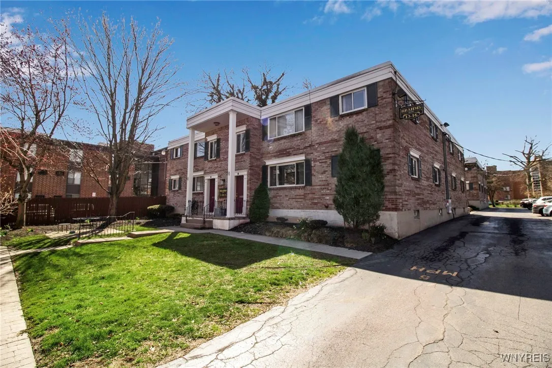309 North Street 14, Buffalo, New York 14201, Buffalo, New York 14201, 2 Bedrooms Bedrooms, 4 Rooms Rooms,1 BathroomBathrooms,Residential,Closed,309 North Street 14, Buffalo, New York 14201,B1599797