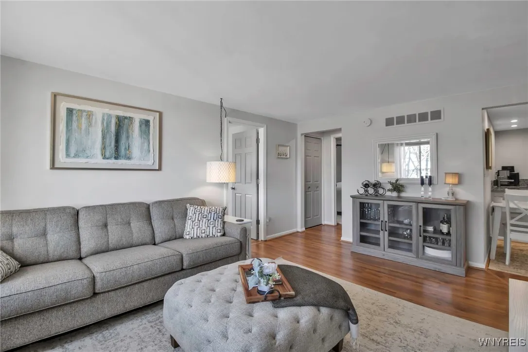 309 North Street 14, Buffalo, New York 14201, Buffalo, New York 14201, 2 Bedrooms Bedrooms, 4 Rooms Rooms,1 BathroomBathrooms,Residential,Closed,309 North Street 14, Buffalo, New York 14201,B1599797