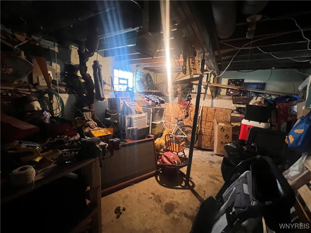 417 Hyde Park Boulevard, Niagara Falls, New York 1, Niagara Falls, New York 14303, 2 Bedrooms Bedrooms, 6 Rooms Rooms,1 BathroomBathrooms,Residential,For Sale,417 Hyde Park Boulevard, Niagara Falls, New York 1,B1600287