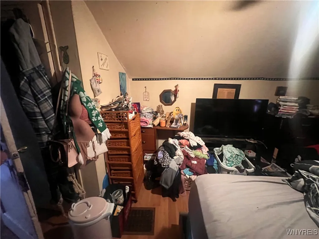 417 Hyde Park Boulevard, Niagara Falls, New York 1, Niagara Falls, New York 14303, 2 Bedrooms Bedrooms, 6 Rooms Rooms,1 BathroomBathrooms,Residential,For Sale,417 Hyde Park Boulevard, Niagara Falls, New York 1,B1600287