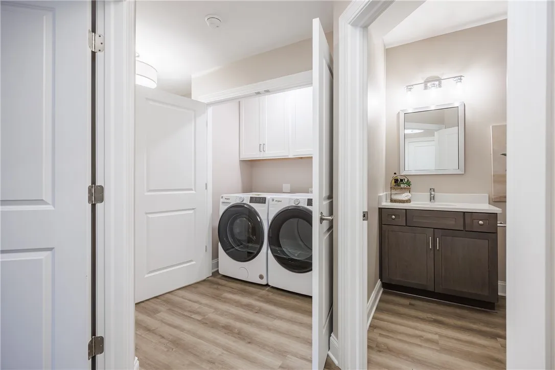 239 Bretlyn Circle, Brighton, New York 14618, Brighton, New York 14618, 3 Bedrooms Bedrooms, 8 Rooms Rooms,3 BathroomsBathrooms,Residential,For Sale,239 Bretlyn Circle, Brighton, New York 14618,R1595342