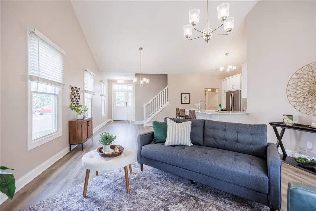 239 Bretlyn Circle, Brighton, New York 14618, Brighton, New York 14618, 3 Bedrooms Bedrooms, 8 Rooms Rooms,3 BathroomsBathrooms,Residential,For Sale,239 Bretlyn Circle, Brighton, New York 14618,R1595342