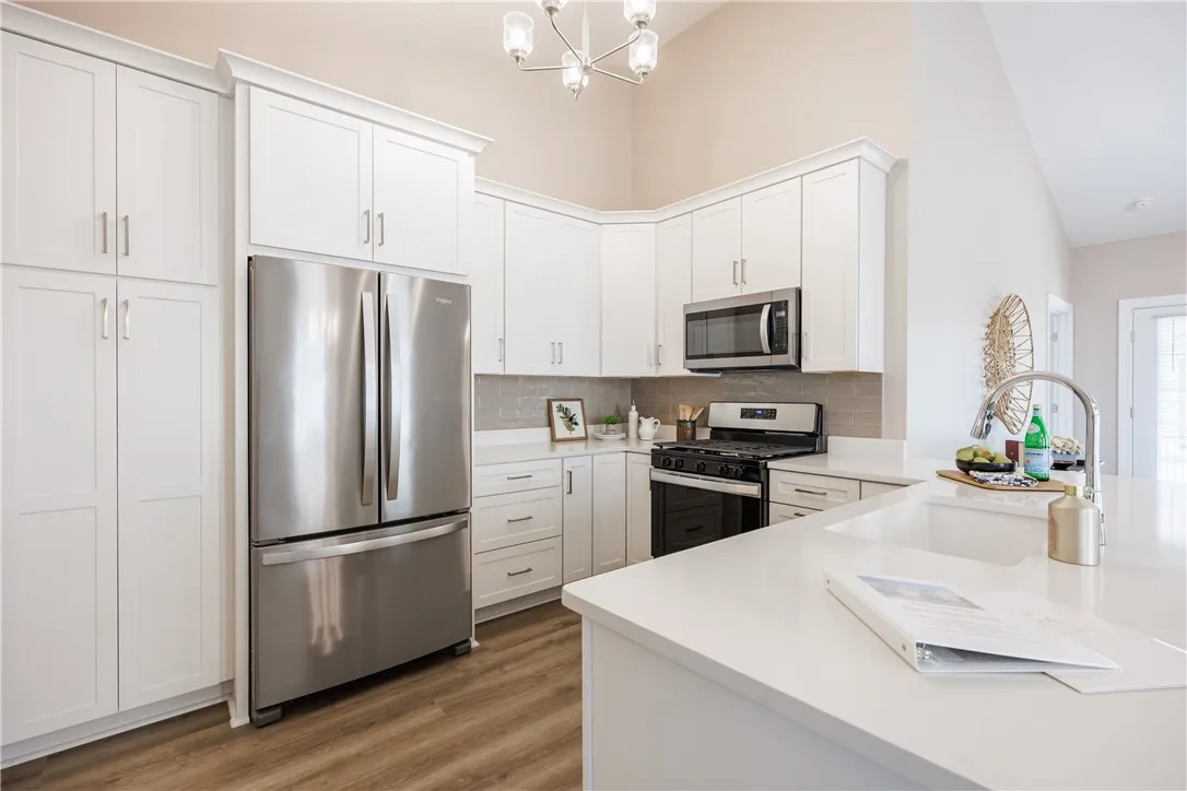 239 Bretlyn Circle, Brighton, New York 14618, Brighton, New York 14618, 3 Bedrooms Bedrooms, 8 Rooms Rooms,3 BathroomsBathrooms,Residential,For Sale,239 Bretlyn Circle, Brighton, New York 14618,R1595342