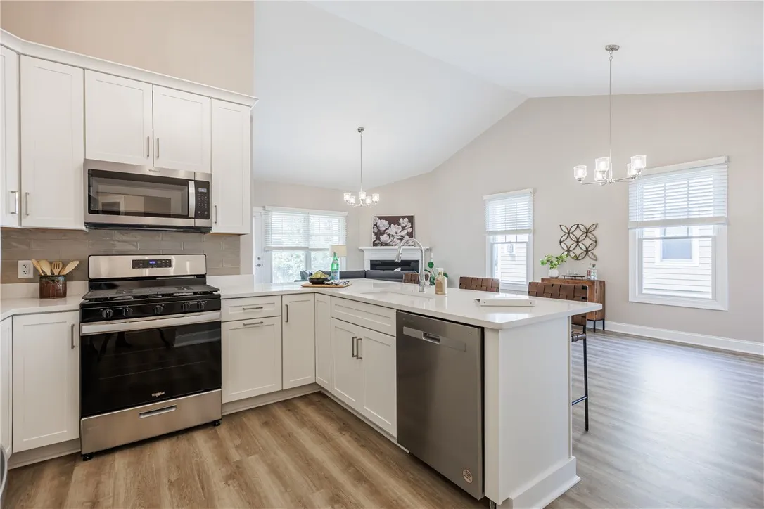 239 Bretlyn Circle, Brighton, New York 14618, Brighton, New York 14618, 3 Bedrooms Bedrooms, 8 Rooms Rooms,3 BathroomsBathrooms,Residential,For Sale,239 Bretlyn Circle, Brighton, New York 14618,R1595342
