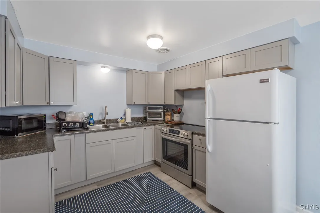 310 South Main Street, Clay, New York 13212, Clay, New York 13212, ,Commercial Sale,Closed,310 South Main Street, Clay, New York 13212,0,S1600198