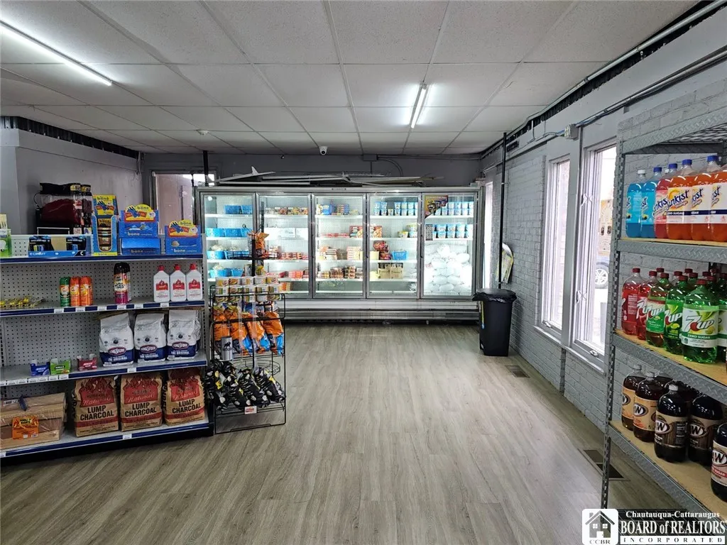 101 West 4th Street, Jamestown, New York 14701, Jamestown, New York 14701, ,Commercial Sale,For Sale,101 West 4th Street, Jamestown, New York 14701,0,R1600491