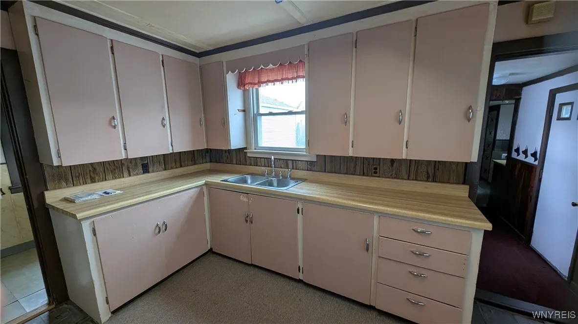 3097 Seaford, Hamburg, New York 14075, Hamburg, New York 14075, 3 Bedrooms Bedrooms, 5 Rooms Rooms,1 BathroomBathrooms,Residential,Closed,3097 Seaford, Hamburg, New York 14075,0,B1600535