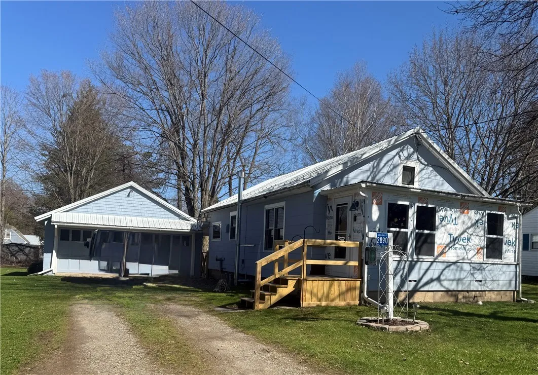 2890 Valencia Avenue, Wellsville, New York 14895, Wellsville, New York 14895, 2 Bedrooms Bedrooms, 6 Rooms Rooms,1 BathroomBathrooms,Residential,Closed,2890 Valencia Avenue, Wellsville, New York 14895,0,R1600611