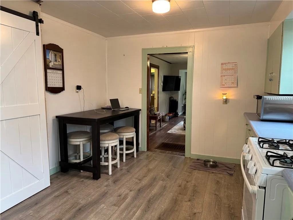 2890 Valencia Avenue, Wellsville, New York 14895, Wellsville, New York 14895, 2 Bedrooms Bedrooms, 6 Rooms Rooms,1 BathroomBathrooms,Residential,Closed,2890 Valencia Avenue, Wellsville, New York 14895,0,R1600611