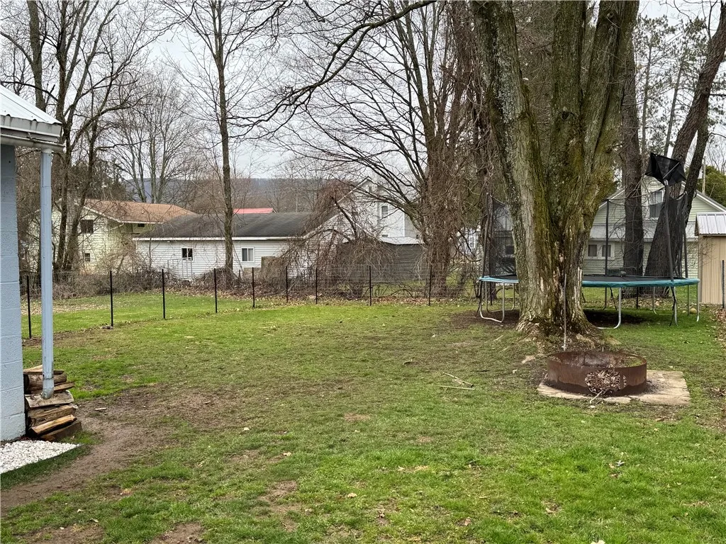 2890 Valencia Avenue, Wellsville, New York 14895, Wellsville, New York 14895, 2 Bedrooms Bedrooms, 6 Rooms Rooms,1 BathroomBathrooms,Residential,Closed,2890 Valencia Avenue, Wellsville, New York 14895,0,R1600611