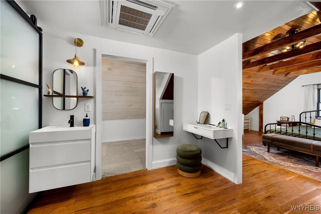19 Lawrence Place, Buffalo, New York 14213, Buffalo, New York 14213, 2 Bedrooms Bedrooms, 5 Rooms Rooms,1 BathroomBathrooms,Residential,Closed,19 Lawrence Place, Buffalo, New York 14213,0,B1600254