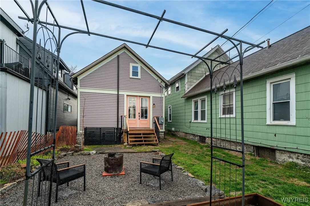 19 Lawrence Place, Buffalo, New York 14213, Buffalo, New York 14213, 2 Bedrooms Bedrooms, 5 Rooms Rooms,1 BathroomBathrooms,Residential,Closed,19 Lawrence Place, Buffalo, New York 14213,0,B1600254