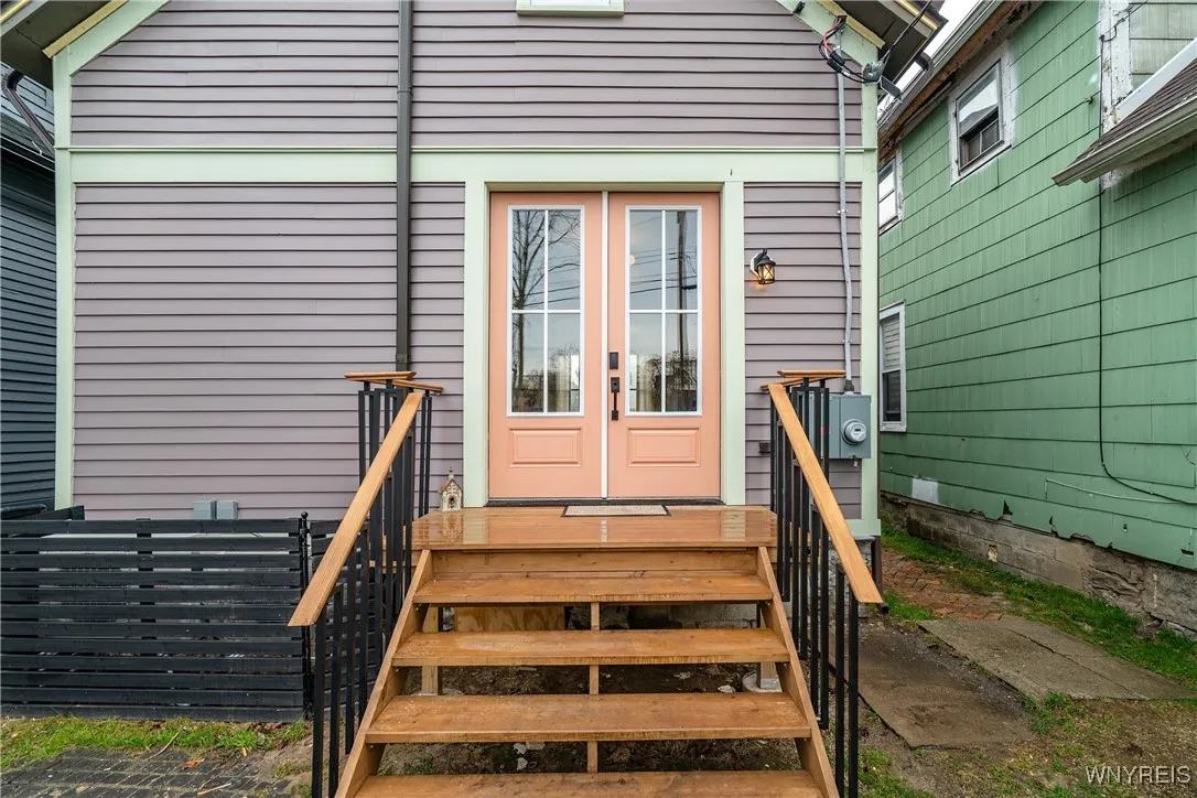 19 Lawrence Place, Buffalo, New York 14213, Buffalo, New York 14213, 2 Bedrooms Bedrooms, 5 Rooms Rooms,1 BathroomBathrooms,Residential,Closed,19 Lawrence Place, Buffalo, New York 14213,0,B1600254