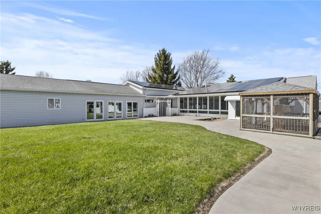 solar panels - electric bill <$20 per month!