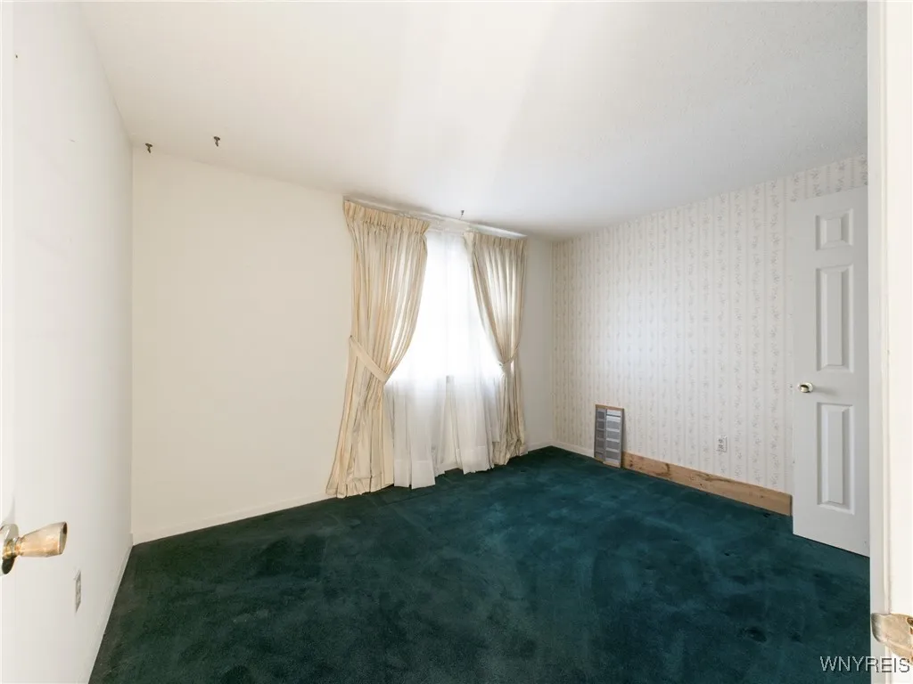 92 Stepping Stone Lane, Orchard Park, New York 141, Orchard Park, New York 14127, 3 Bedrooms Bedrooms, 7 Rooms Rooms,1 BathroomBathrooms,Residential,Closed,92 Stepping Stone Lane, Orchard Park, New York 141,0,B1600842