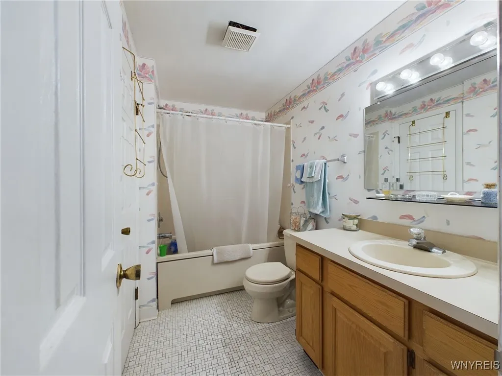 92 Stepping Stone Lane, Orchard Park, New York 141, Orchard Park, New York 14127, 3 Bedrooms Bedrooms, 7 Rooms Rooms,1 BathroomBathrooms,Residential,Closed,92 Stepping Stone Lane, Orchard Park, New York 141,0,B1600842