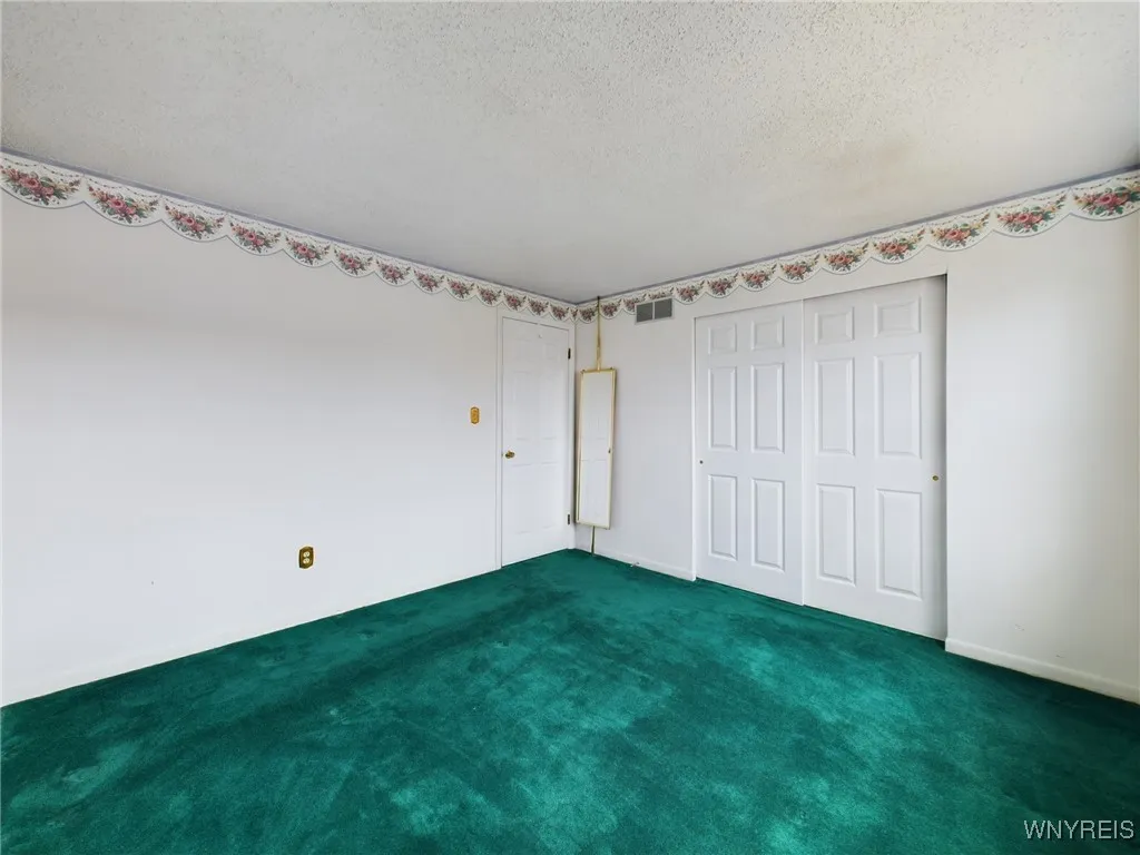 92 Stepping Stone Lane, Orchard Park, New York 141, Orchard Park, New York 14127, 3 Bedrooms Bedrooms, 7 Rooms Rooms,1 BathroomBathrooms,Residential,Closed,92 Stepping Stone Lane, Orchard Park, New York 141,0,B1600842