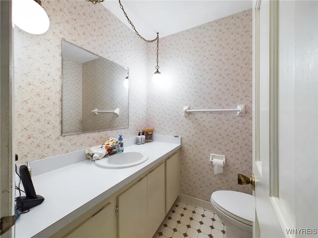 92 Stepping Stone Lane, Orchard Park, New York 141, Orchard Park, New York 14127, 3 Bedrooms Bedrooms, 7 Rooms Rooms,1 BathroomBathrooms,Residential,Closed,92 Stepping Stone Lane, Orchard Park, New York 141,0,B1600842