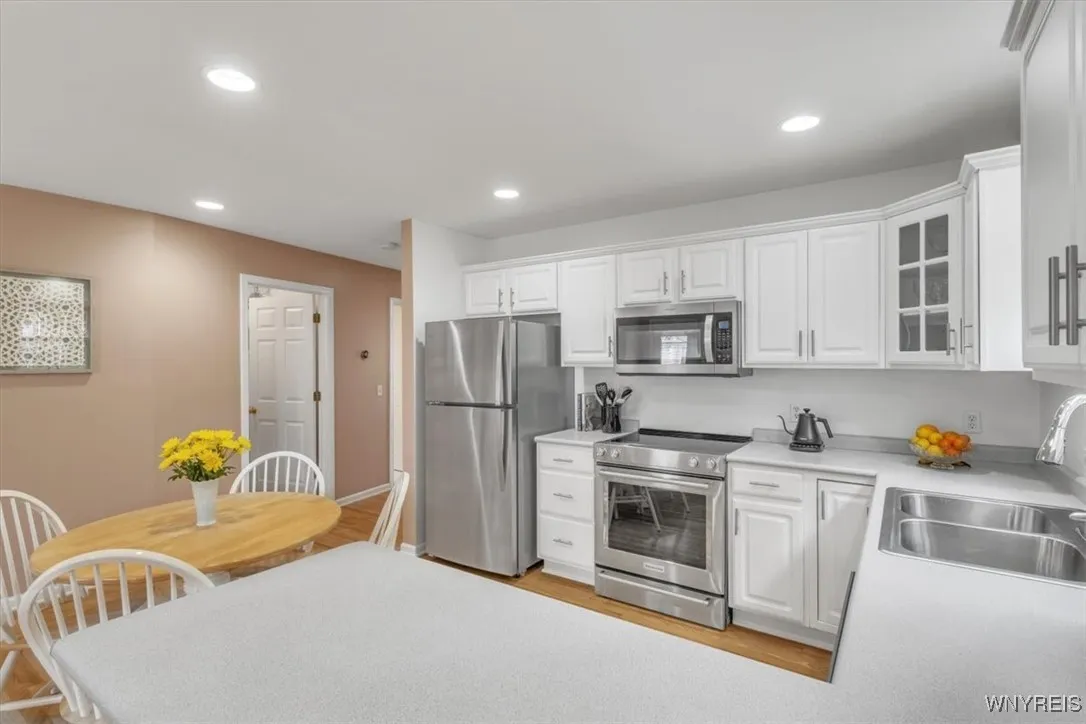 3 A Astor Ridge Drive A, Amherst, New York 14228, Amherst, New York 14228, 2 Bedrooms Bedrooms, 7 Rooms Rooms,2 BathroomsBathrooms,Residential,Closed,3 A Astor Ridge Drive A, Amherst, New York 14228,0,B1600448