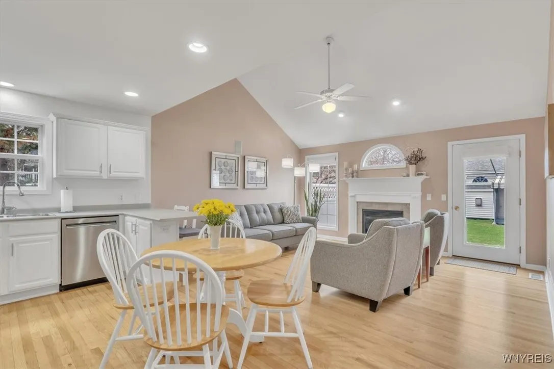 3 A Astor Ridge Drive A, Amherst, New York 14228, Amherst, New York 14228, 2 Bedrooms Bedrooms, 7 Rooms Rooms,2 BathroomsBathrooms,Residential,Closed,3 A Astor Ridge Drive A, Amherst, New York 14228,0,B1600448