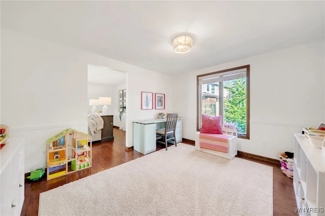 20 Jasmine Court, Amherst, New York 14051, Amherst, New York 14051, 4 Bedrooms Bedrooms, 10 Rooms Rooms,2 BathroomsBathrooms,Residential,Closed,20 Jasmine Court, Amherst, New York 14051,0,B1599529