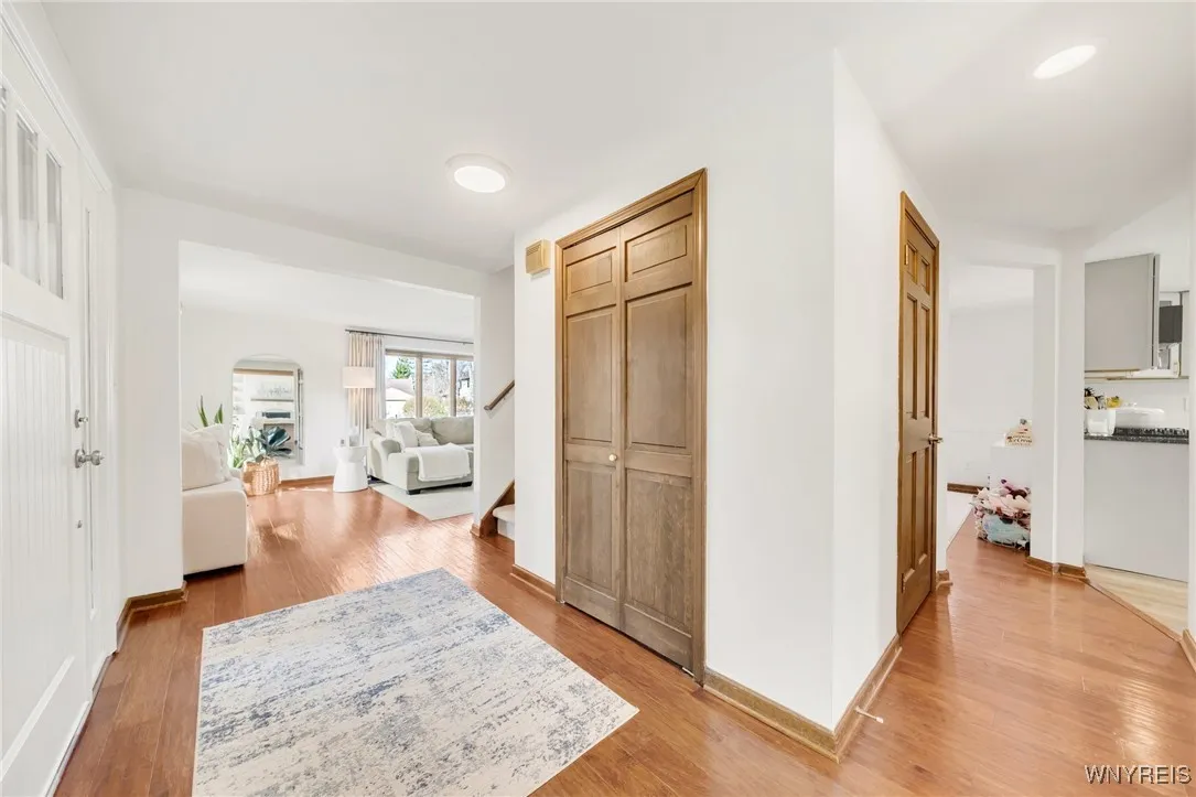 20 Jasmine Court, Amherst, New York 14051, Amherst, New York 14051, 4 Bedrooms Bedrooms, 10 Rooms Rooms,2 BathroomsBathrooms,Residential,Closed,20 Jasmine Court, Amherst, New York 14051,0,B1599529