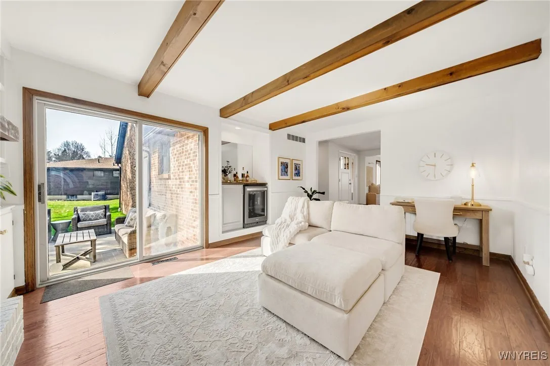 20 Jasmine Court, Amherst, New York 14051, Amherst, New York 14051, 4 Bedrooms Bedrooms, 10 Rooms Rooms,2 BathroomsBathrooms,Residential,Closed,20 Jasmine Court, Amherst, New York 14051,0,B1599529