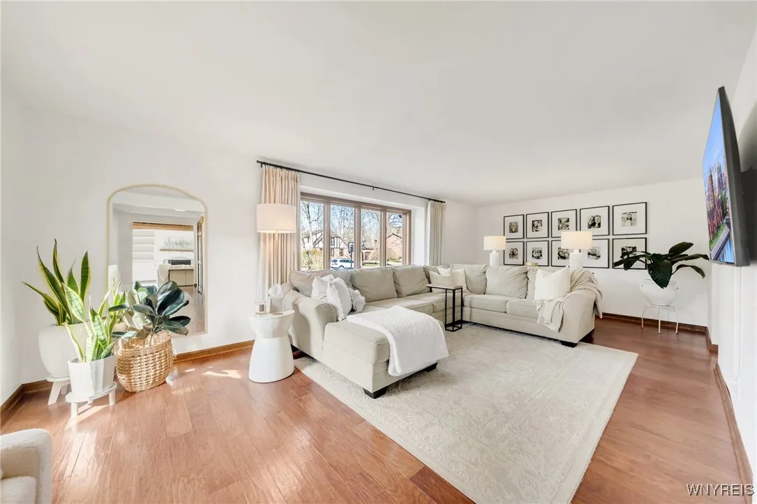 20 Jasmine Court, Amherst, New York 14051, Amherst, New York 14051, 4 Bedrooms Bedrooms, 10 Rooms Rooms,2 BathroomsBathrooms,Residential,Closed,20 Jasmine Court, Amherst, New York 14051,0,B1599529