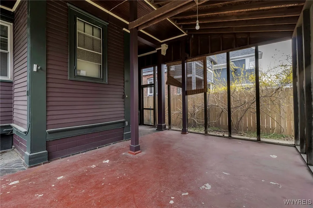 639 Lafayette Avenue, Buffalo, New York 14222, Buffalo, New York 14222, 5 Bedrooms Bedrooms, 14 Rooms Rooms,2 BathroomsBathrooms,Residential,Closed,639 Lafayette Avenue, Buffalo, New York 14222,0,B1600928