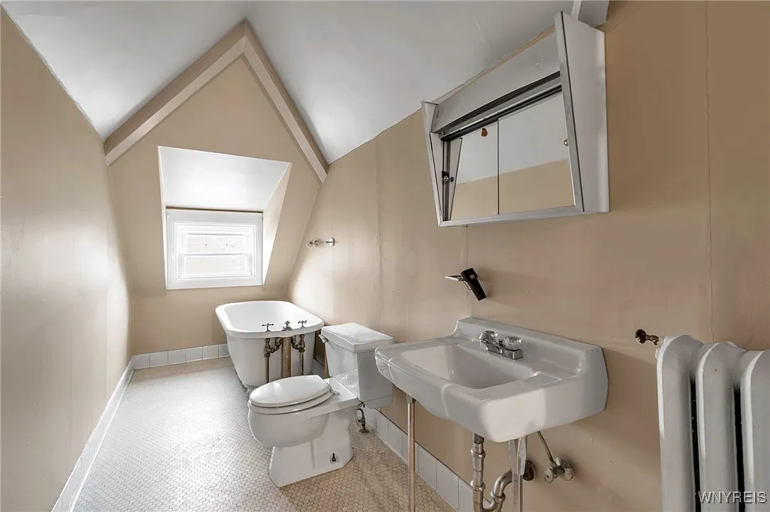 639 Lafayette Avenue, Buffalo, New York 14222, Buffalo, New York 14222, 5 Bedrooms Bedrooms, 14 Rooms Rooms,2 BathroomsBathrooms,Residential,Closed,639 Lafayette Avenue, Buffalo, New York 14222,0,B1600928