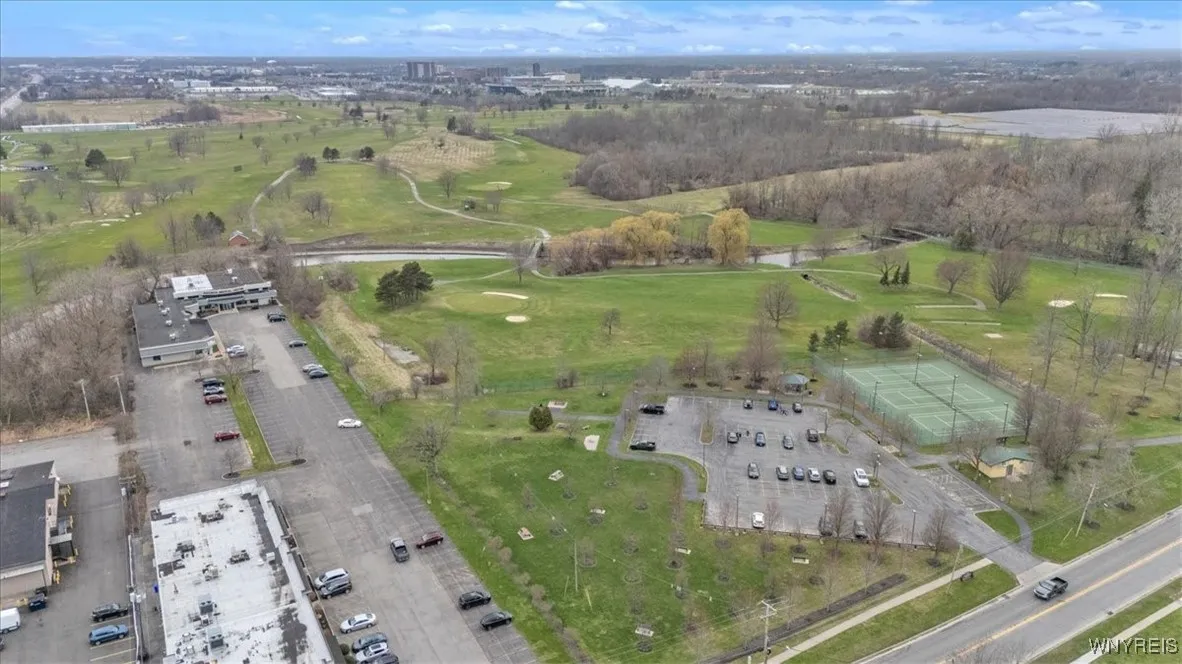 2 The Tradewinds B, Amherst, New York 14221, Amherst, New York 14221, 1 Bedroom Bedrooms, 4 Rooms Rooms,1 BathroomBathrooms,Residential,Closed,2 The Tradewinds B, Amherst, New York 14221,0,B1595393