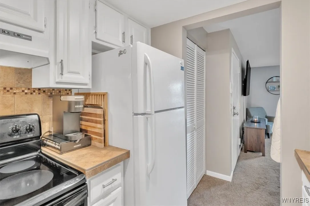 2 The Tradewinds B, Amherst, New York 14221, Amherst, New York 14221, 1 Bedroom Bedrooms, 4 Rooms Rooms,1 BathroomBathrooms,Residential,Closed,2 The Tradewinds B, Amherst, New York 14221,0,B1595393