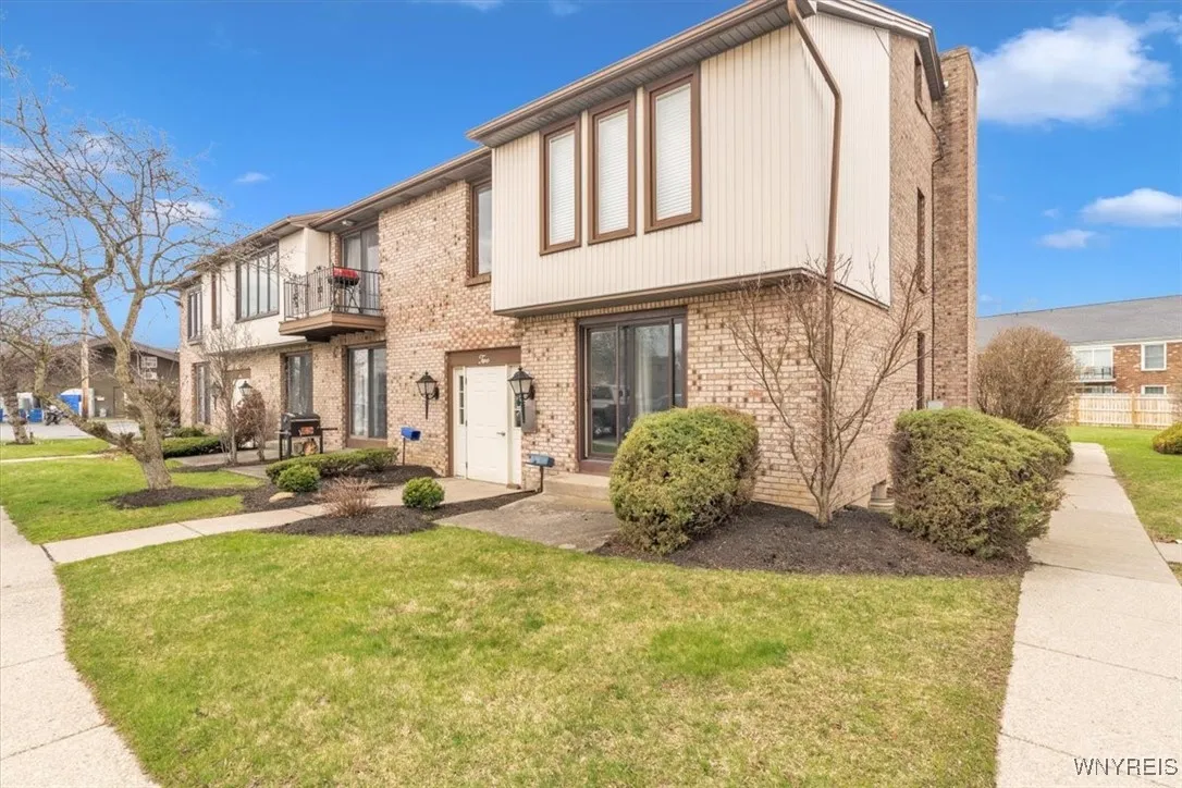 2 The Tradewinds B, Amherst, New York 14221, Amherst, New York 14221, 1 Bedroom Bedrooms, 4 Rooms Rooms,1 BathroomBathrooms,Residential,Closed,2 The Tradewinds B, Amherst, New York 14221,0,B1595393