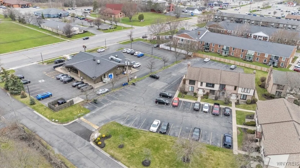 2 The Tradewinds B, Amherst, New York 14221, Amherst, New York 14221, 1 Bedroom Bedrooms, 4 Rooms Rooms,1 BathroomBathrooms,Residential,Closed,2 The Tradewinds B, Amherst, New York 14221,0,B1595393