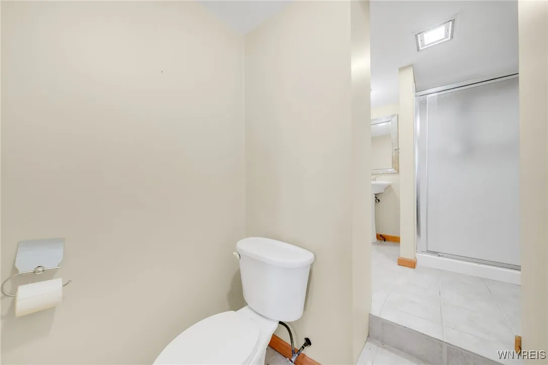 1st floor en suite