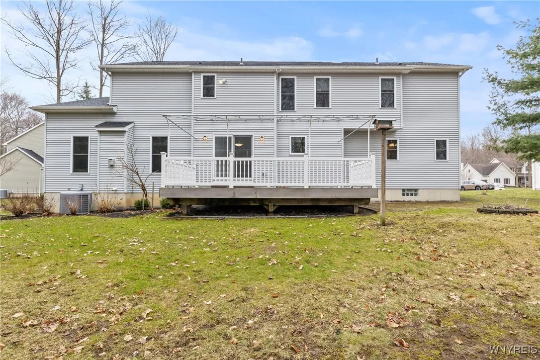 Orchard Park, New York 14127, 4 Bedrooms Bedrooms, 9 Rooms Rooms,2 BathroomsBathrooms,Residential,Closed,B1601069
