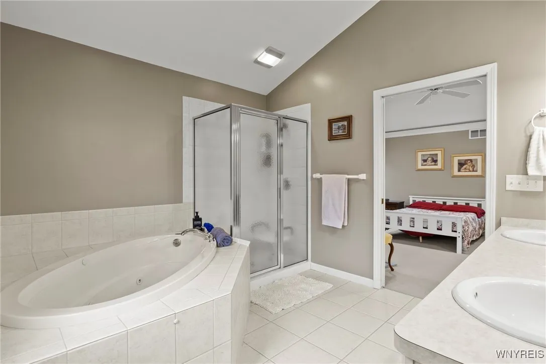 Orchard Park, New York 14127, 4 Bedrooms Bedrooms, 9 Rooms Rooms,2 BathroomsBathrooms,Residential,Closed,B1601069