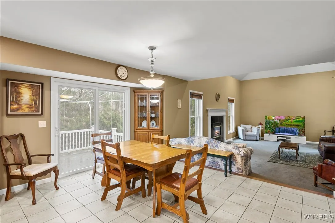 Orchard Park, New York 14127, 4 Bedrooms Bedrooms, 9 Rooms Rooms,2 BathroomsBathrooms,Residential,Closed,B1601069