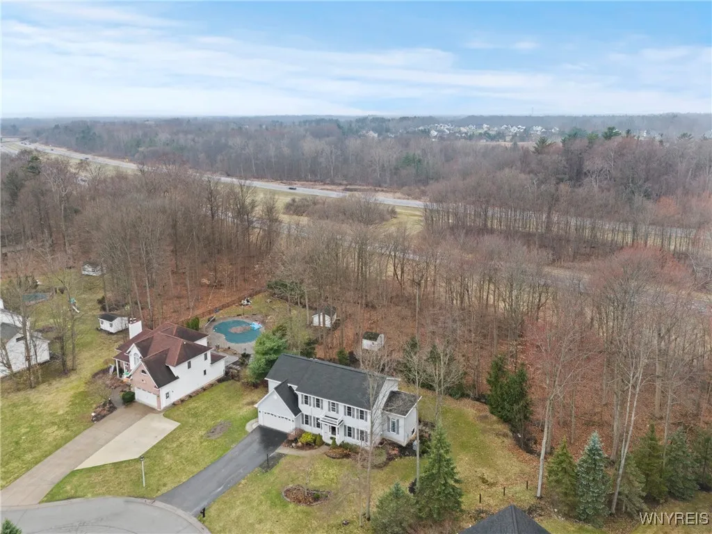 Orchard Park, New York 14127, 4 Bedrooms Bedrooms, 9 Rooms Rooms,2 BathroomsBathrooms,Residential,Closed,B1601069