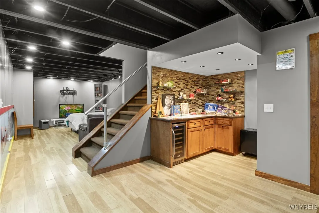 Orchard Park, New York 14127, 4 Bedrooms Bedrooms, 9 Rooms Rooms,2 BathroomsBathrooms,Residential,Closed,B1601069