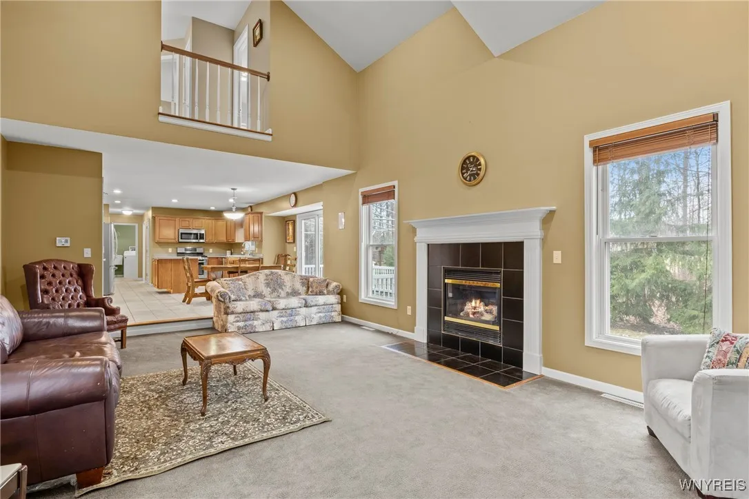 Orchard Park, New York 14127, 4 Bedrooms Bedrooms, 9 Rooms Rooms,2 BathroomsBathrooms,Residential,Closed,B1601069