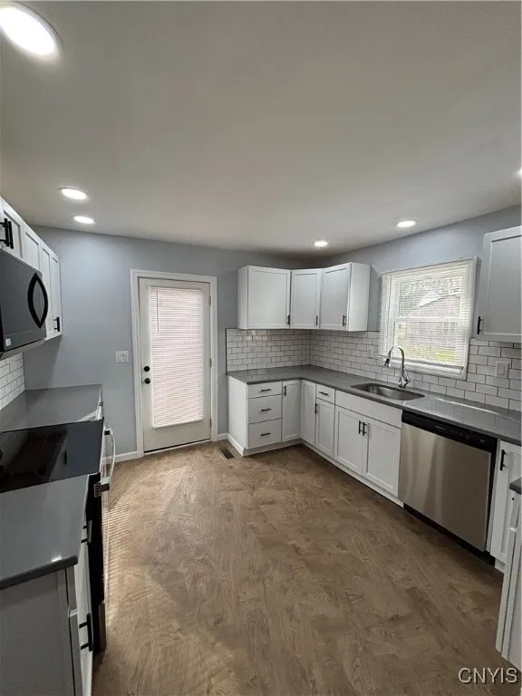 100 First Avenue, Frankfort, New York 13340, Frankfort, New York 13340, 2 Bedrooms Bedrooms, 7 Rooms Rooms,1 BathroomBathrooms,Residential,For Sale,100 First Avenue, Frankfort, New York 13340,S1601160