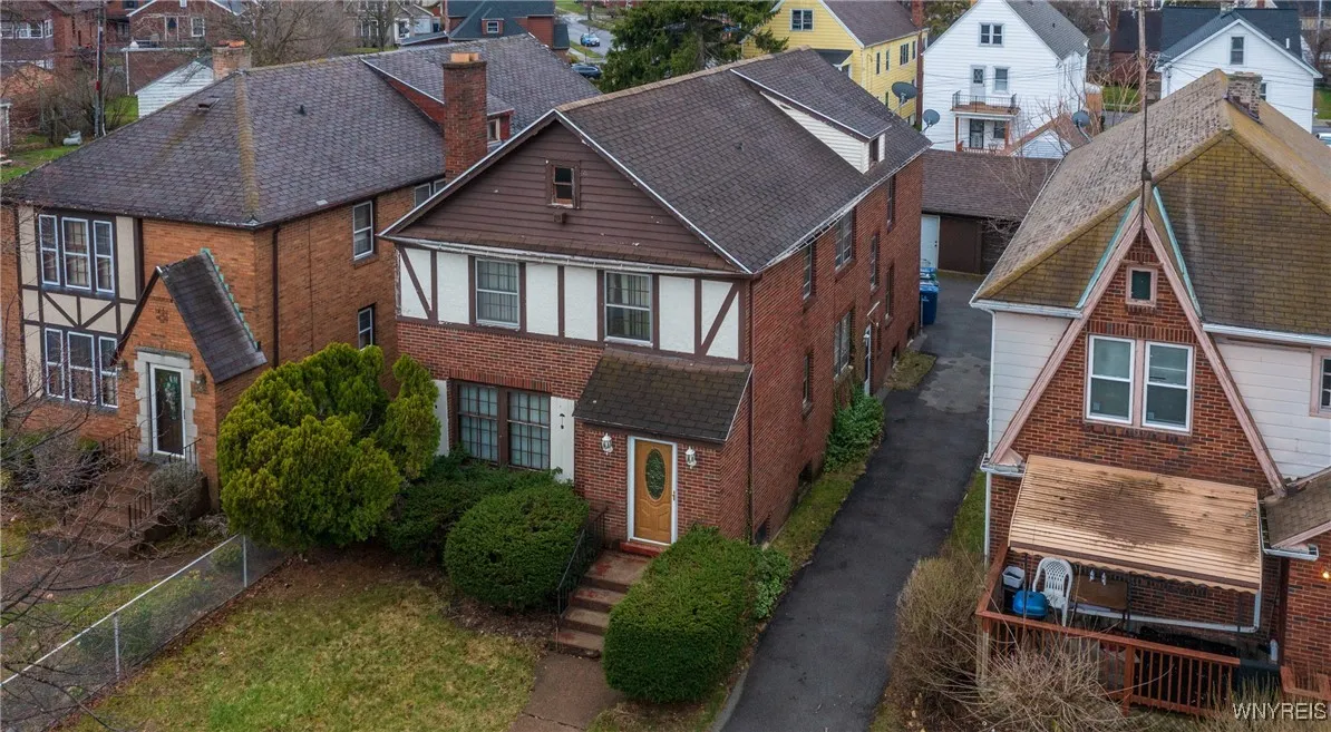 99 Mercer Avenue, Buffalo, New York 14214, Buffalo, New York 14214, 4 Bedrooms Bedrooms, ,2 BathroomsBathrooms,Residential,Closed,99 Mercer Avenue, Buffalo, New York 14214,0,B1601147
