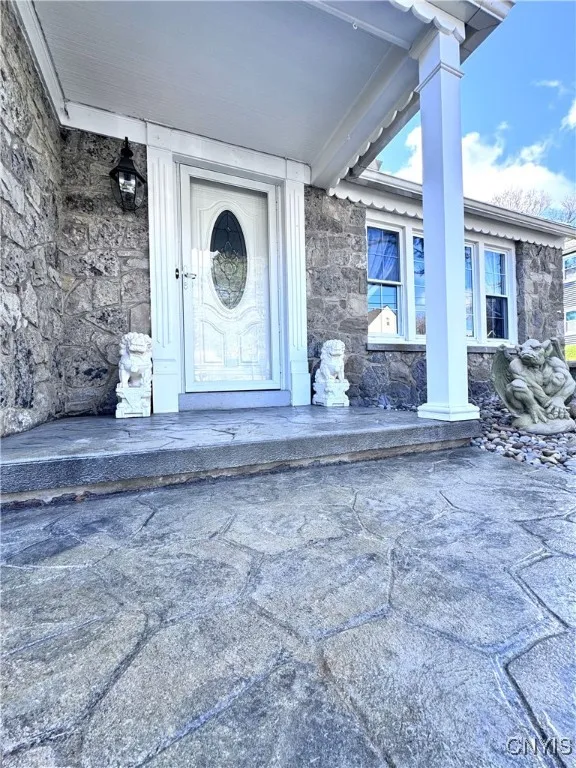 186 Valley View Road, New Hartford, New York 13413, New Hartford, New York 13413, 3 Bedrooms Bedrooms, 7 Rooms Rooms,2 BathroomsBathrooms,Residential,Closed,186 Valley View Road, New Hartford, New York 13413,0,S1600795