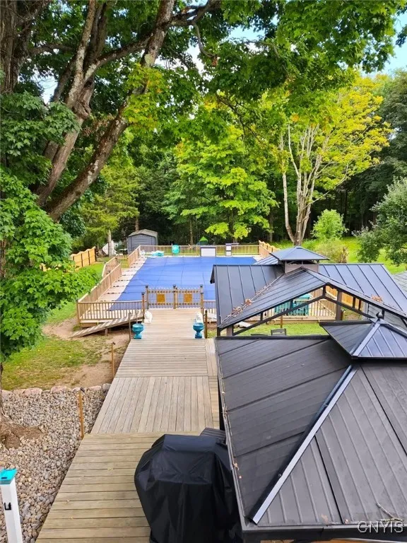 186 Valley View Road, New Hartford, New York 13413, New Hartford, New York 13413, 3 Bedrooms Bedrooms, 7 Rooms Rooms,2 BathroomsBathrooms,Residential,Closed,186 Valley View Road, New Hartford, New York 13413,0,S1600795