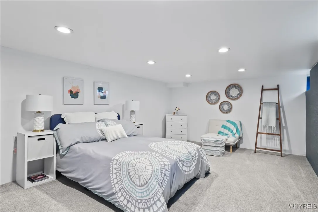 Additional possible bedroom in basement (no egress)