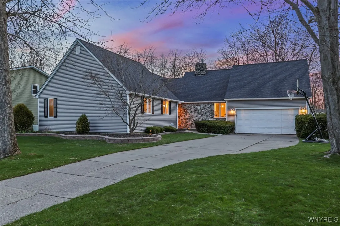 236 Marlin Drive, Grand Island, New York 14072, Grand Island, New York 14072, 3 Bedrooms Bedrooms, 7 Rooms Rooms,2 BathroomsBathrooms,Residential,Closed,236 Marlin Drive, Grand Island, New York 14072,0,B1600530